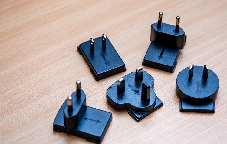 Different Travel adaptor plugs